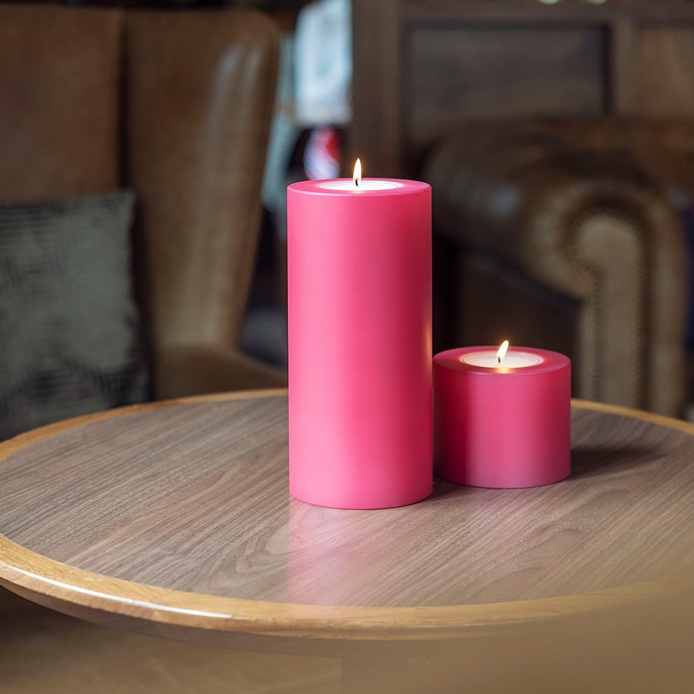 Qult Farluce Trend - Tealight Candle Holder - Magenta Red Qult Farluce Trend - Tealight Candle Holder - Magenta Red