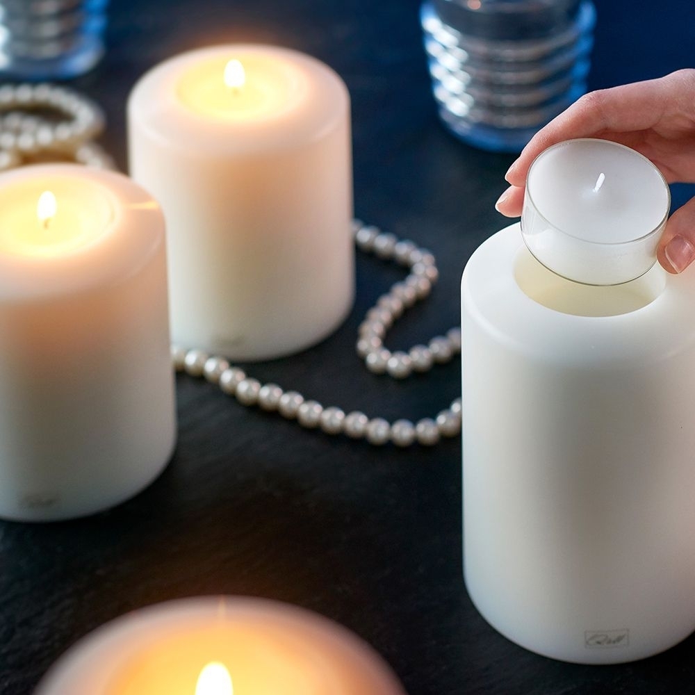 Qult Farluce Maxilights - 16 tealights - Ø 56 x 27 mm Qult Farluce Maxilights - 16 tealights - Ø 56 x 27 mm