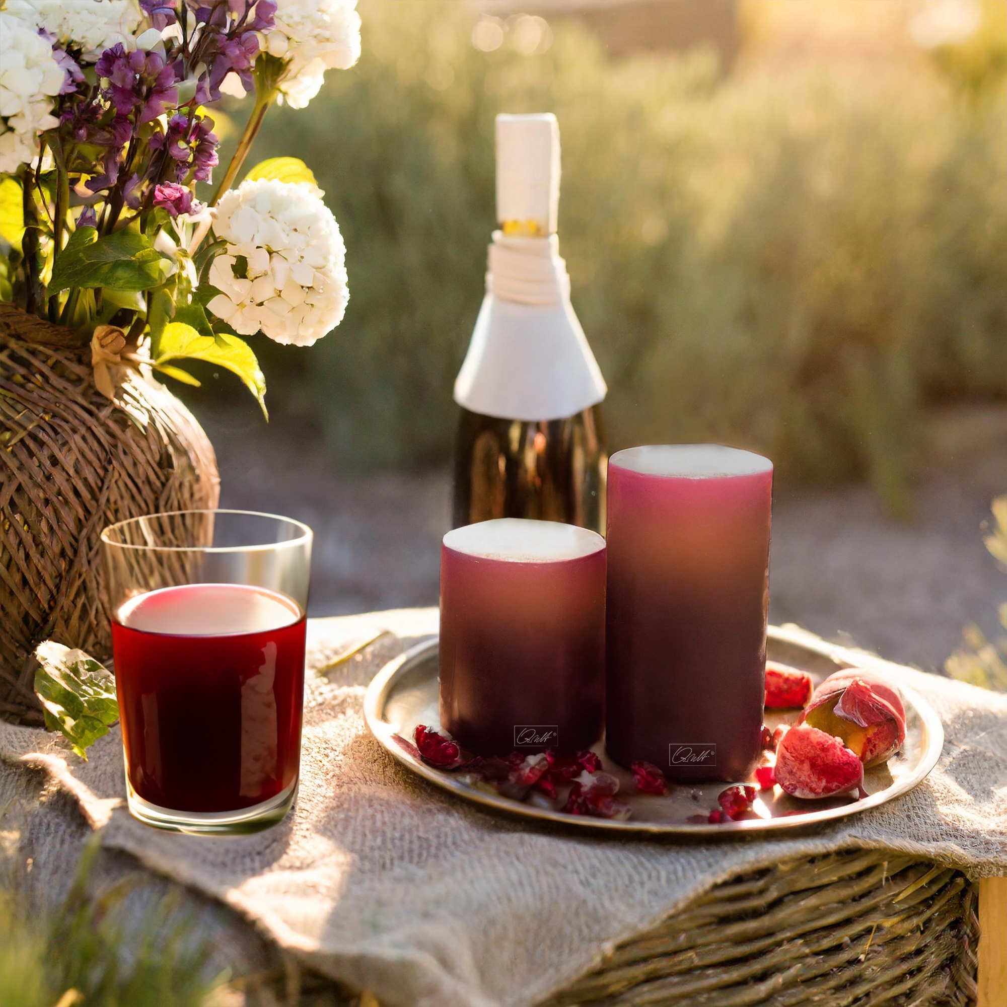 Qult Farluce Inside - Tealight Candle Holder Ø 8 x H 12 cm - Merlot Red